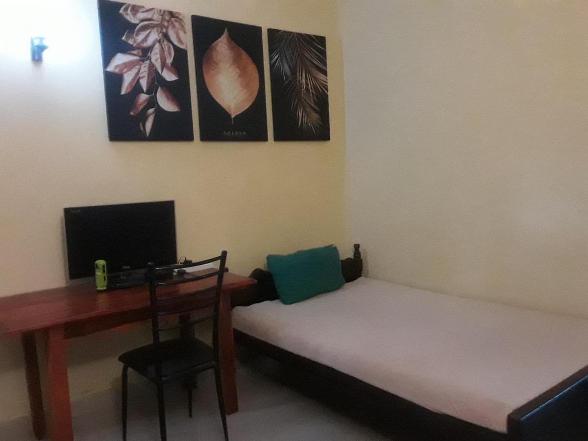Hansika Guest Inn Buttala Extérieur photo