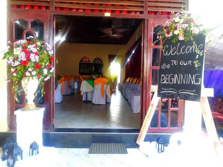 Hansika Guest Inn Buttala Extérieur photo
